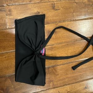 Halter tie top Edikted so cute